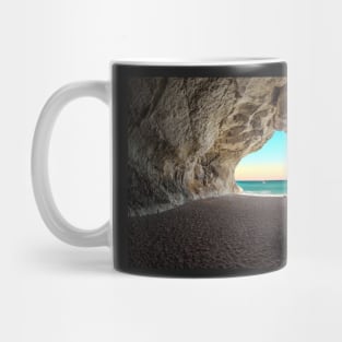 CAVE ON THE SEA DESIGN Mug